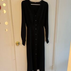 Uniqlo Black Long Sleeve Maxi Dress
Like New